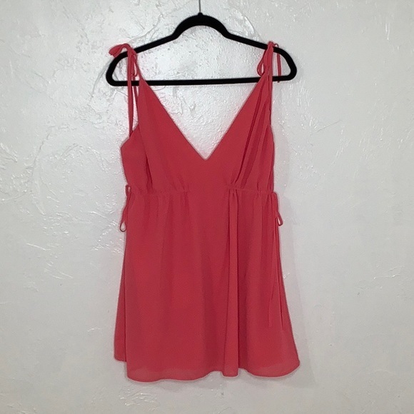Lovers + Friends plunge v neck backless mini dress size XS NWT - Picture 8 of 16